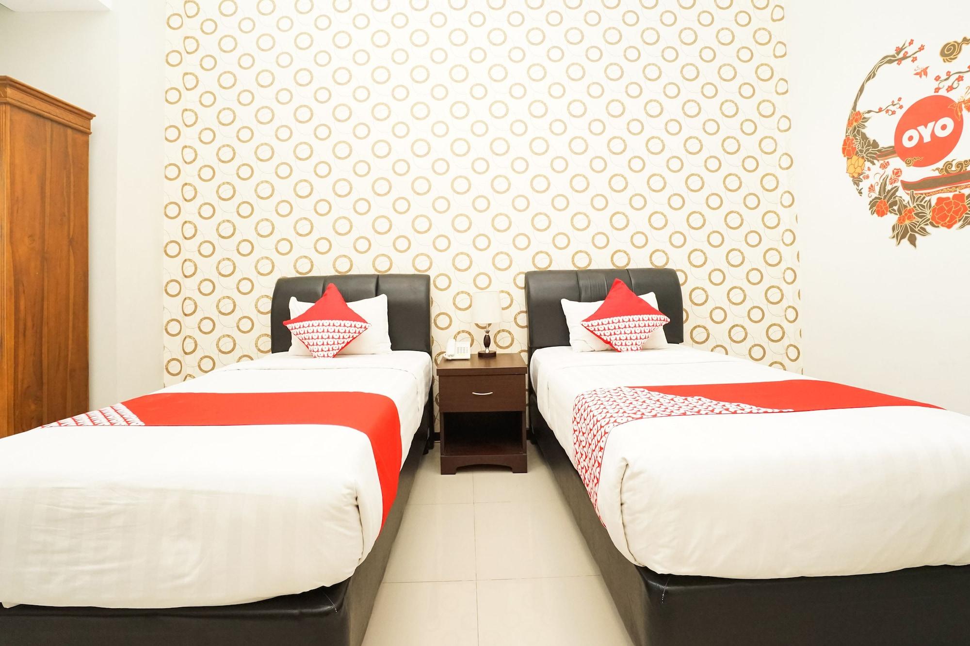 Oyo 282 Putri Utari Residence มะลัง ภายนอก รูปภาพ