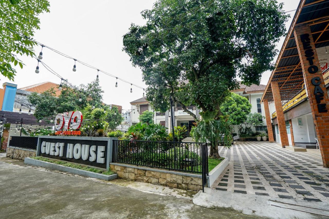 Oyo 282 Putri Utari Residence มะลัง ภายนอก รูปภาพ