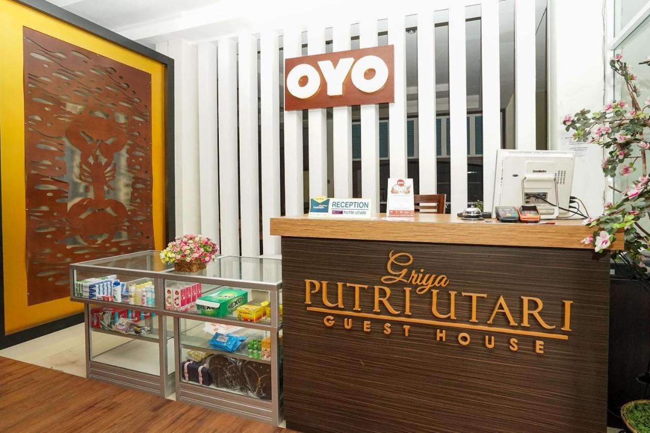 Oyo 282 Putri Utari Residence มะลัง ภายนอก รูปภาพ
