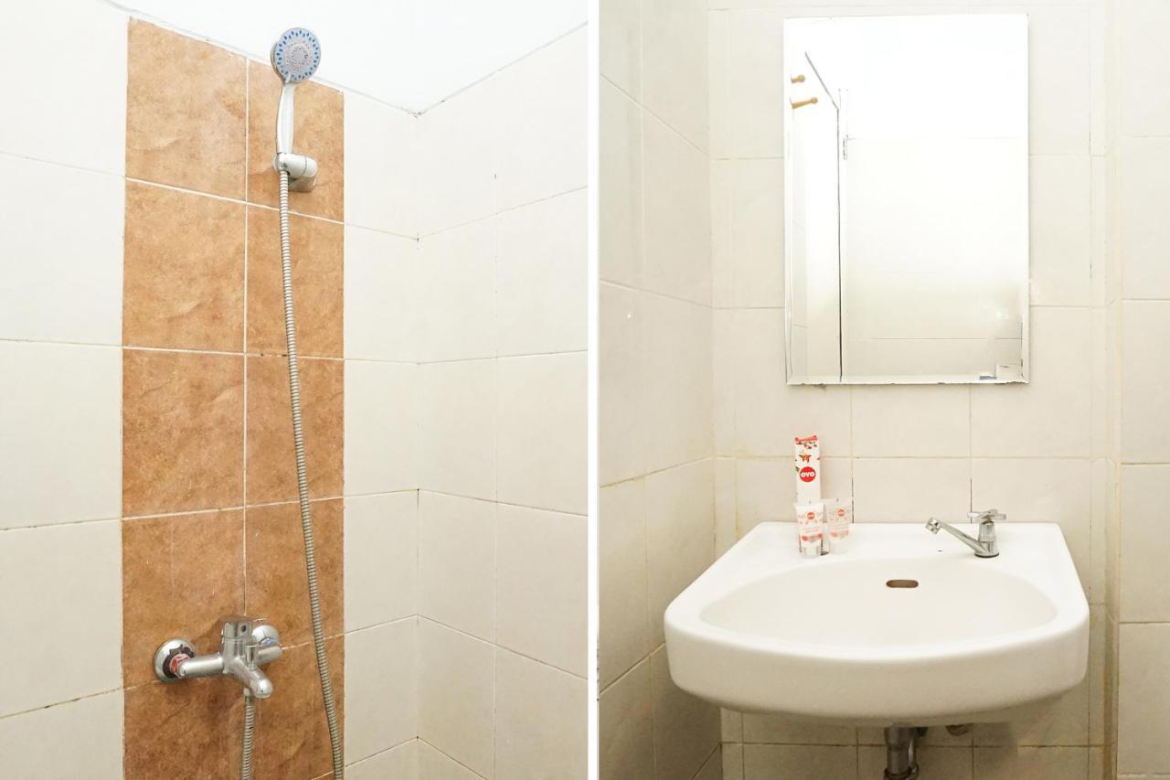 Oyo 282 Putri Utari Residence มะลัง ภายนอก รูปภาพ